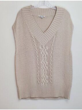 Flat White oatmeal knit V-neck sweater vest